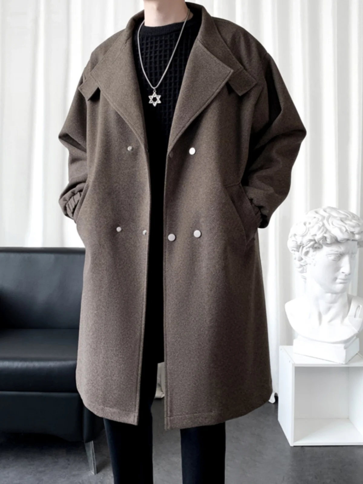 Men's Mid-Length Woolen Coat Loose Fit British Sle Autumn Fashionable Windbreaker Double-breasted Button Decorated Casual Wear |