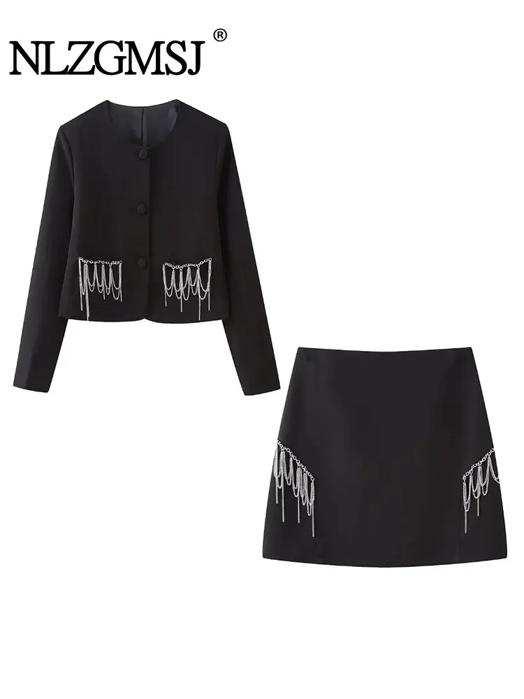 

Женский костюм из блейзера и мини-юбки, с длинным рукавом