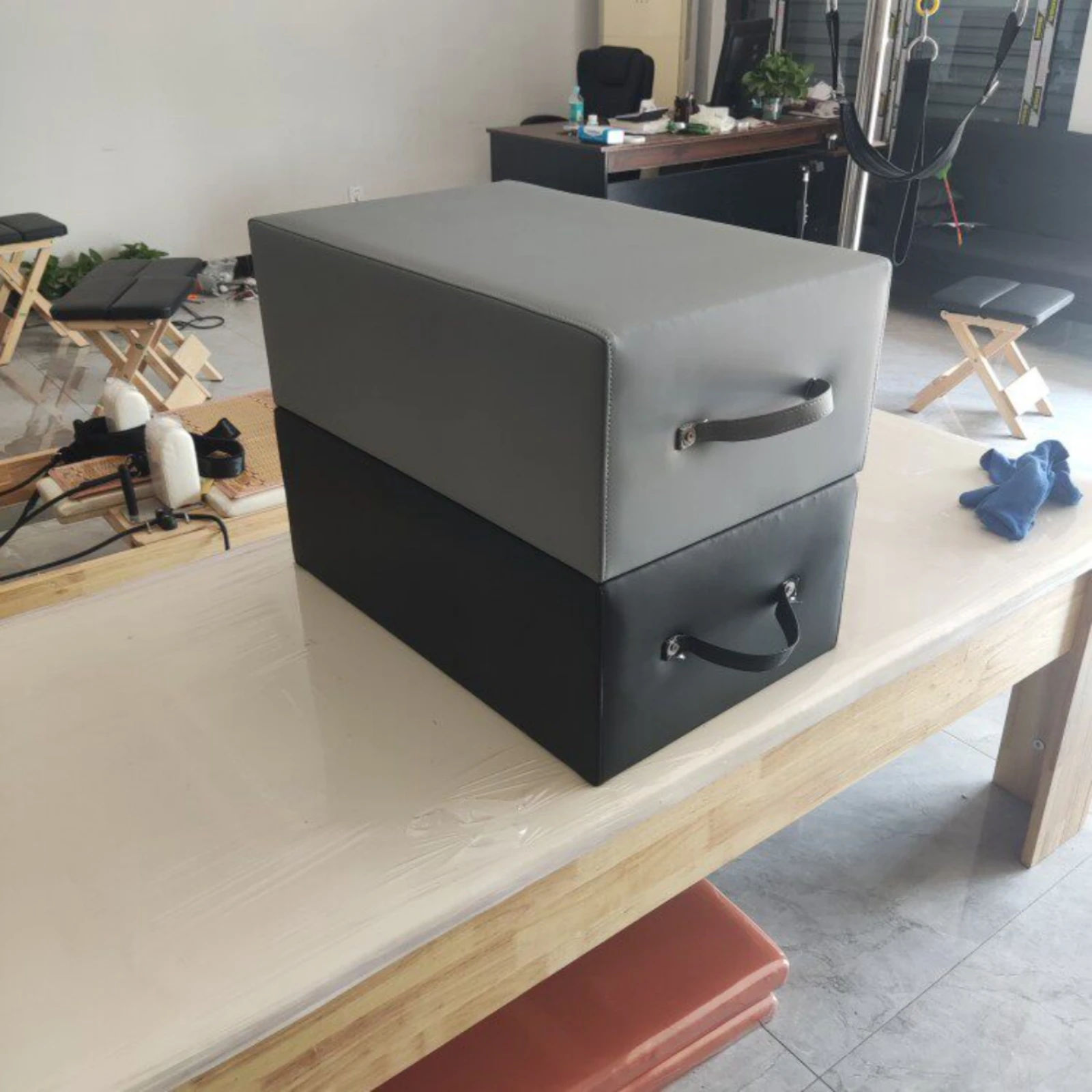 Фото Устойчивый упругий пилатес-бокс Pilates Central Box: тренажер для пилатеса, легко переносимый, долговечный №5