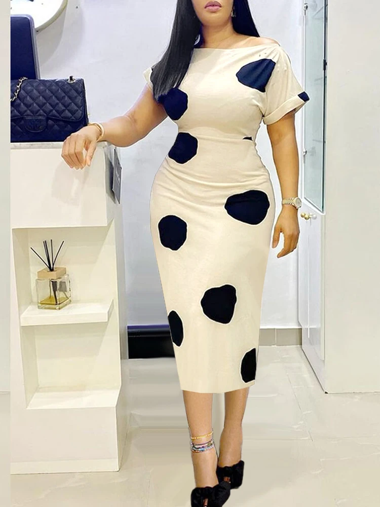 Платье женское летнее эластичное с открытыми плечами и коротким рукавом |