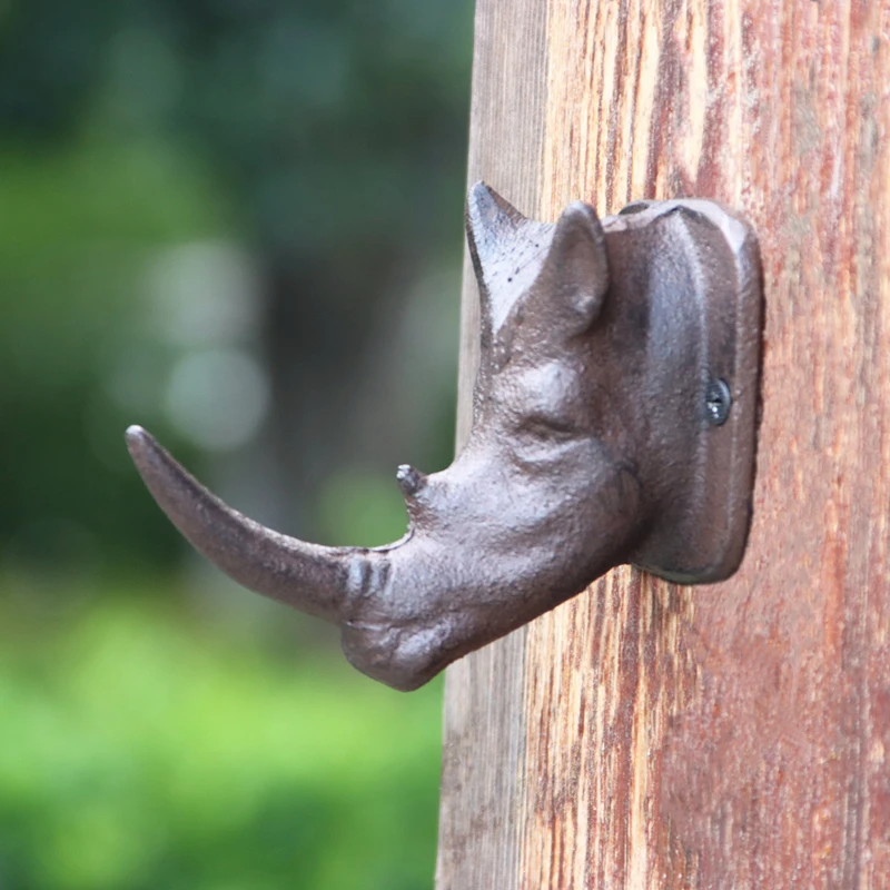 

Винтажное чугунное креативное украшение в виде головы животного со стразами