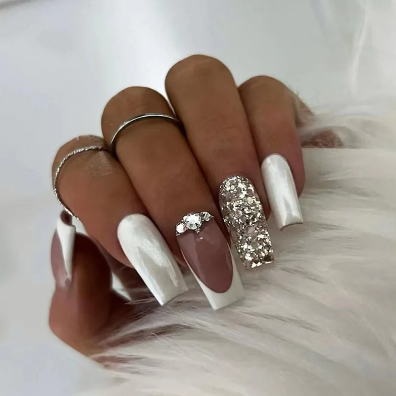 

24pcs Long Square Head Sliver White Gradient Fake Nails French Diamond Design Wearing False Nails Full Cover Shinny Blingbling