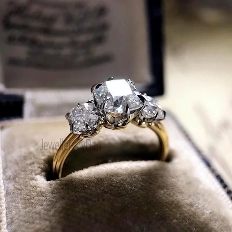 

Korean Style Fashion Electroplating Inlaid Zircon Rings Delicate Gold Color Style Rings