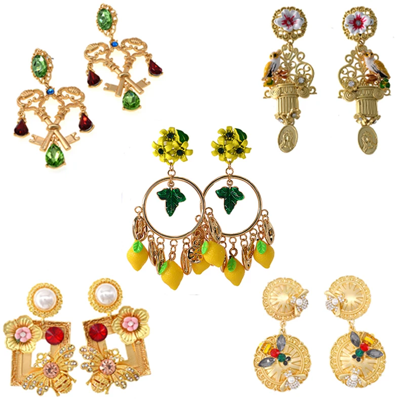 

The west Antique Baroque Fashion Cross Golden Ear studs Openwork Ceramic Flowers Vintage Tassel Pearl Earrings Women's Jewelry