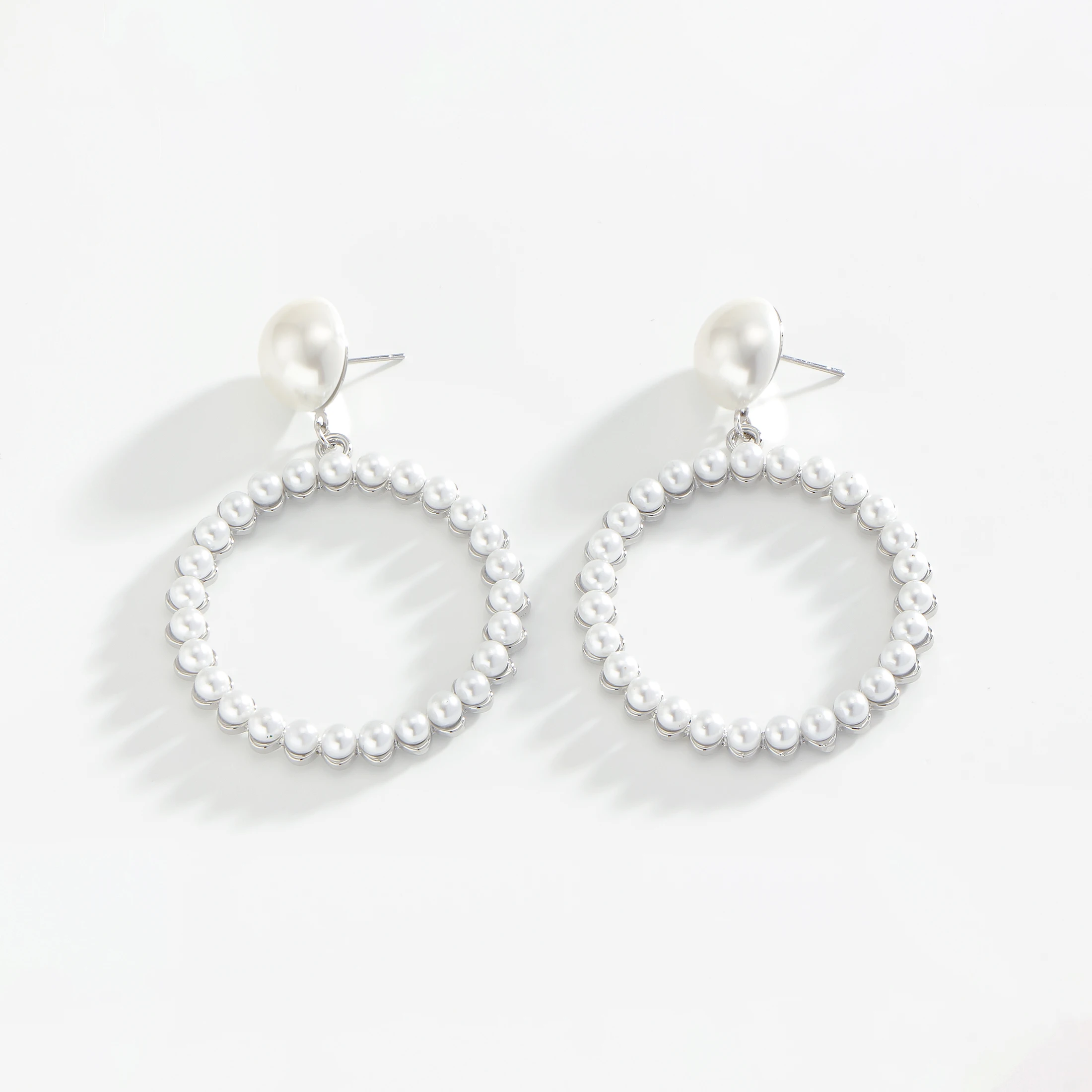 Модные и элегантные стильные женские великолепные роскошные серьги-гвоздики с