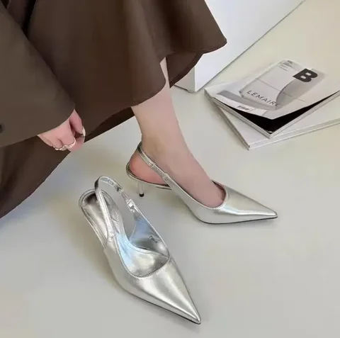 Туфли-лодочки с острым носком для женщин, летние узкие туфли на среднем каблуке, минималистичные туфли для офиса, 2024