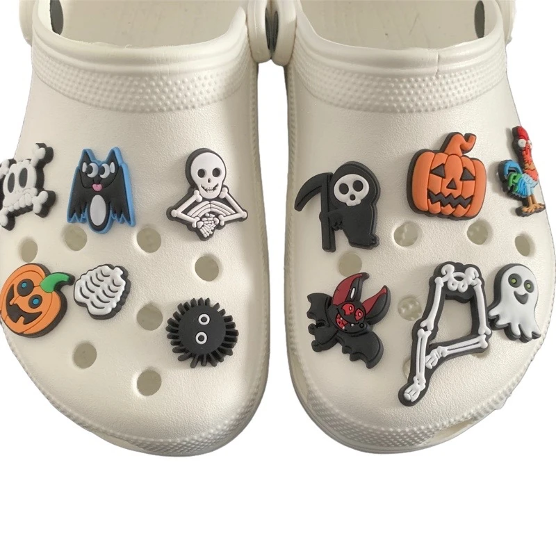 

2pcs Spirited&away Skulls Ghost Funny Shoe Charms Accessories Garden Shoe Decoration For Croc Jibz Kid's Party Gift