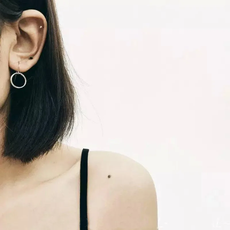 Серебряные серьги-капельки гуантуо