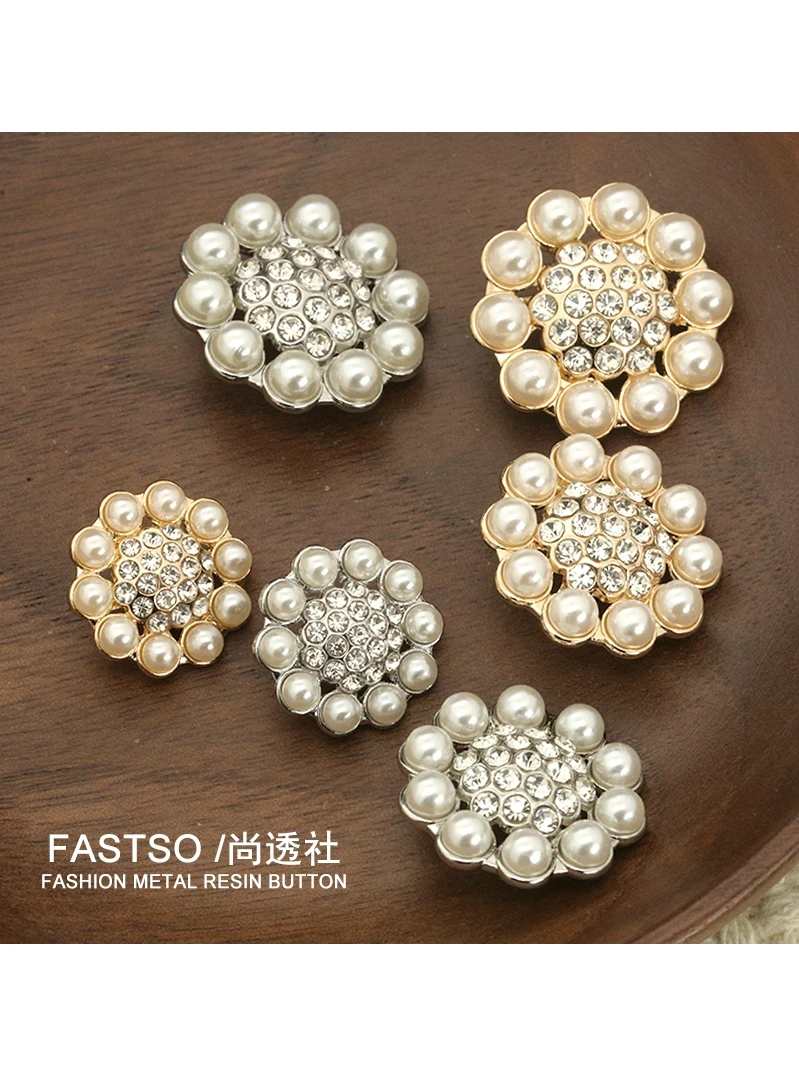 

6pcs Golden Metal Pearl Rhinestone Stylish Buttons for Women Clothing Coat Suit Sweater Knit Sewing Accessories Needlework 25mm