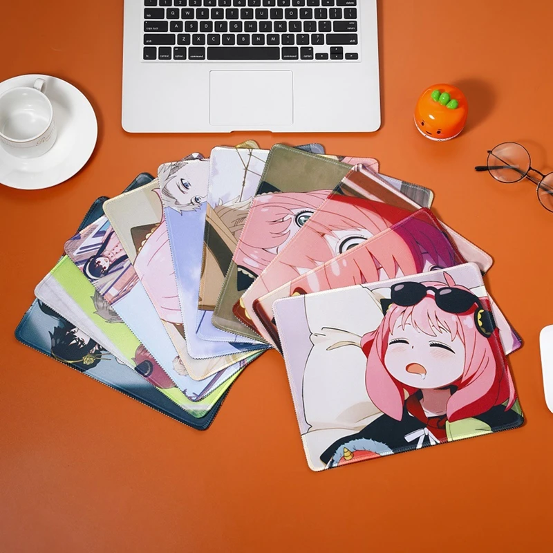 

Spy X Family Anime Rubber Small Keyboard Mat Table Mat Students Gabinete PC Gamer Desktop Mouse pad for Teen Girls Bedroom