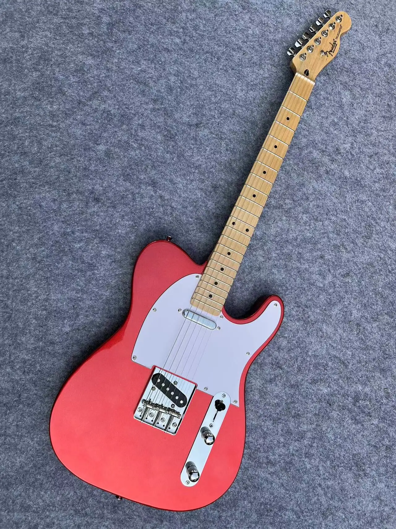 

Hot Tele electric guitar high quality basswood Body maple neck custom 6 string Guitars telecast-er style real photos DSGVFDSAGFG