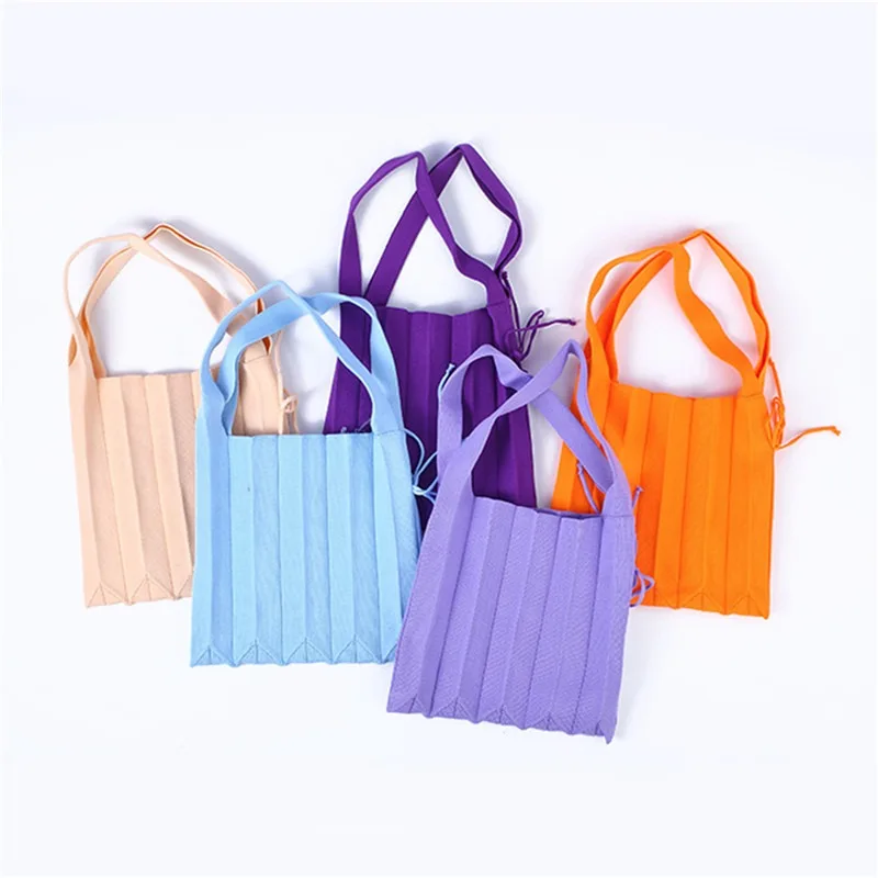 

Small Chic Women Summer Handbag Knitting Pleated Shoulder Bags Korean Style Drawstring Shopping Bags Girls Weave Shoulder Bag
