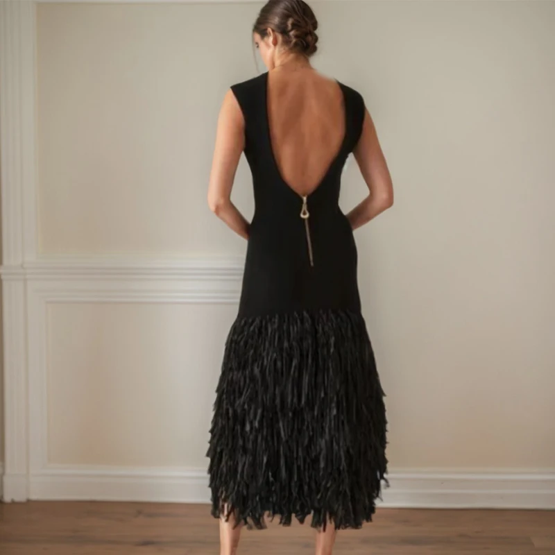 Женское однотонное платье с U-образным вырезом и открытой спиной