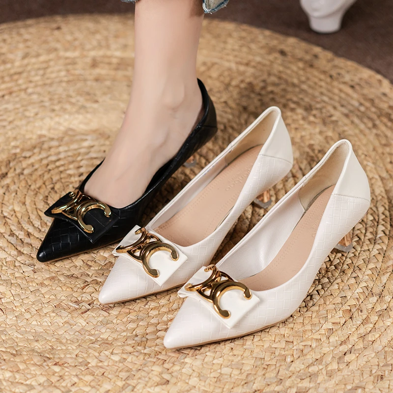 

2022 New Luxury Metal Chain Soft Leather Design Fashion High Heels Women Pumps Shoes Gold Glass Stiletto Dress Party Pumps