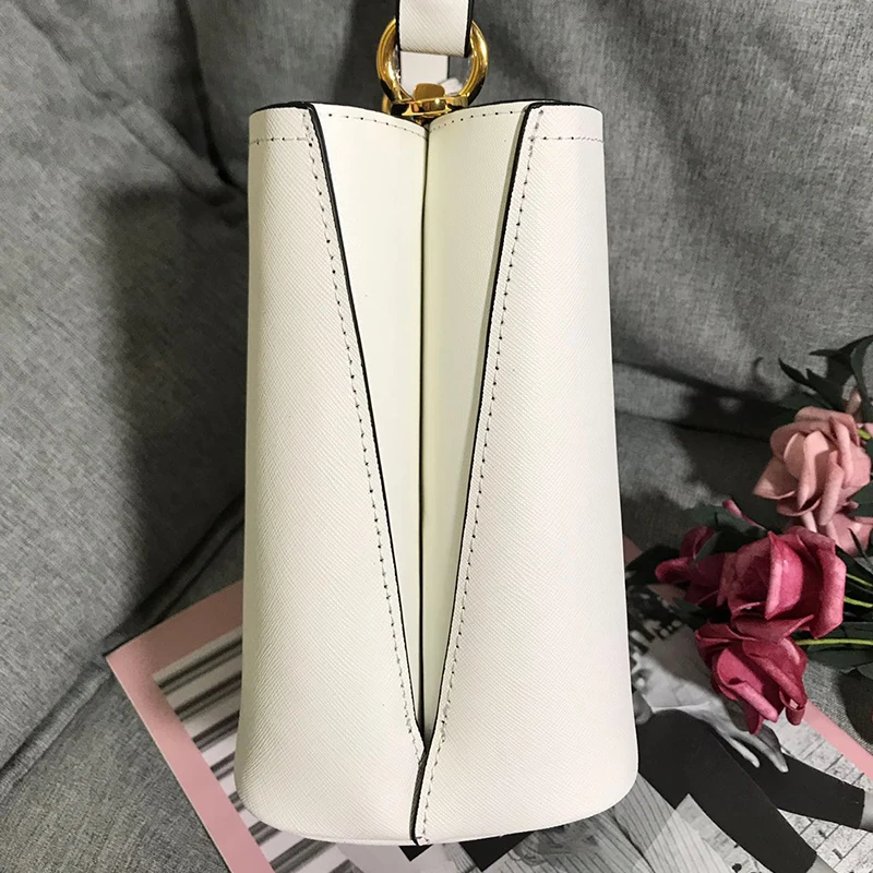 Fashion Bags For Women Classic Casual Bucket Bag Dinner Bag Handbag Single Shoulder Bag Crossbody Bag Women's Wallet