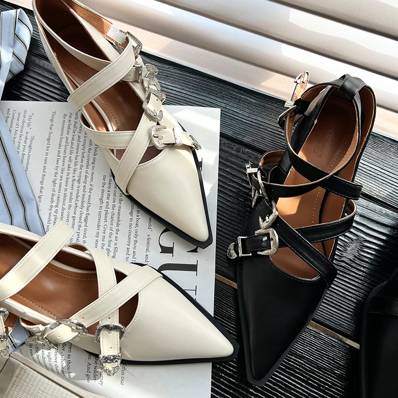 Женские дизайнерские туфли на плоской подошве Роскошные с острым носком и