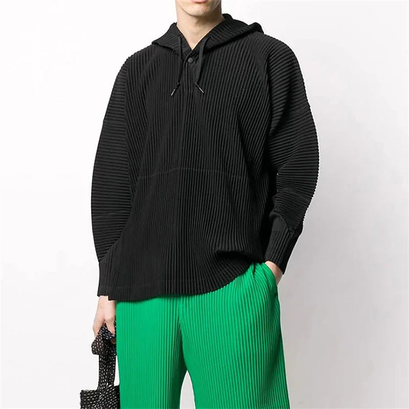 

Miyake Homme Plisse Issey Pleated Fabric Top Hoodie High Street Loose Men's Casual Pullover Hooded Sweater