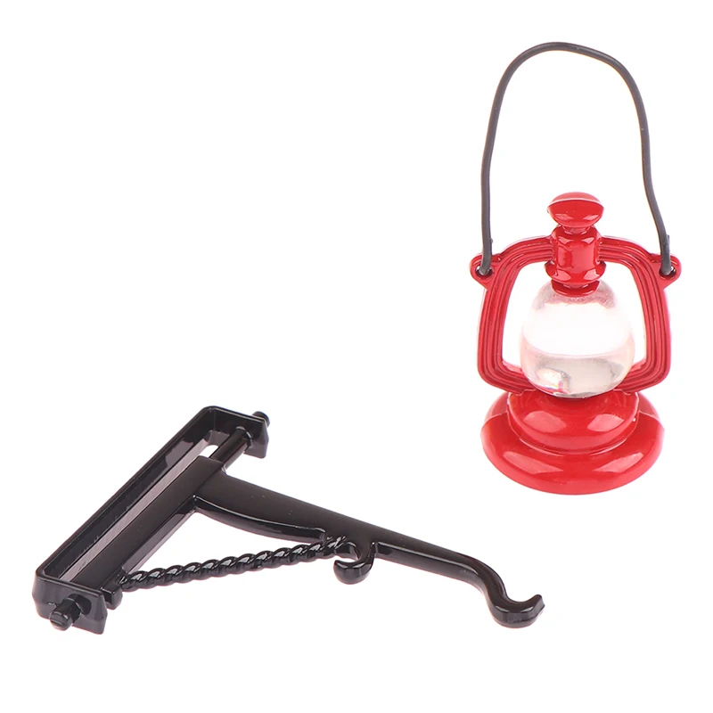

1Set 1:12 Dollhouse Miniature Oil Lamp Hanging Rack Scene Retro Kerosene Lamp Lantern Decor Toy Doll House Accessories