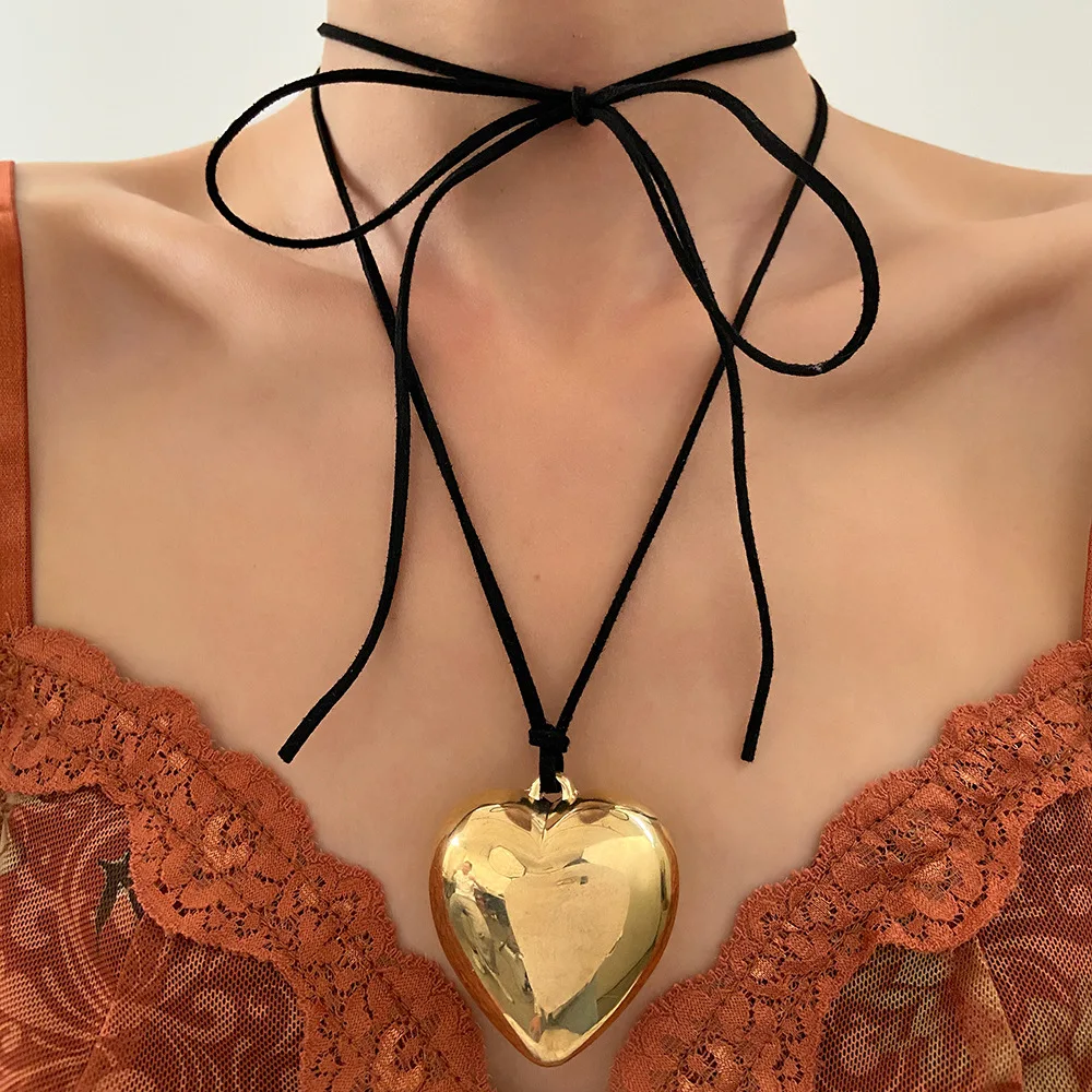 

Diy Jewelry Goth Black Velvet Big Heart Pendant Choker Necklace for Women Elegant Weave Knotted Bowknot Adjustable Chain