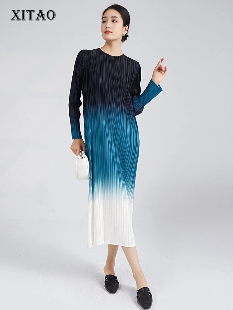 

XITAO Gradient Folds Dress Fashion Loose Long Sleeve Pullover Women Summer Simplicity New Temperament O-neck Dress WLD11741