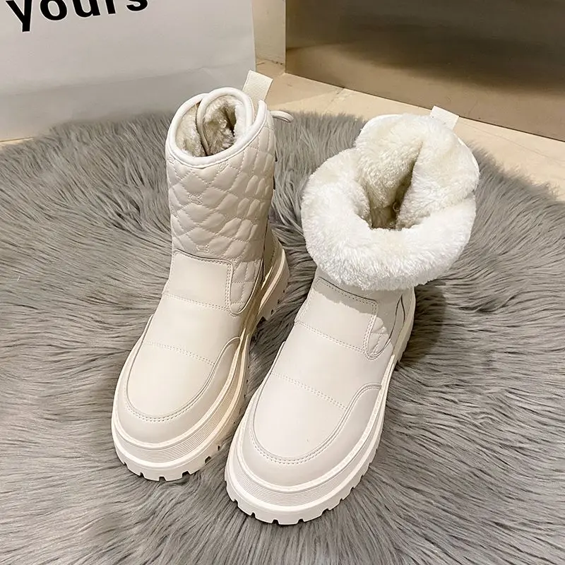 

HOUZHOU Kawaii Women Snow Velvet Boots 2022 New Winter New White Black Short Platform Chelsea Rubber Lace-up Korean Fashion