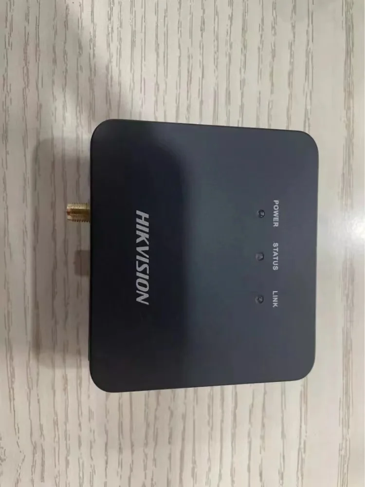 

HIKVISION DS-2CD6415FWD-20 main unit and bracket