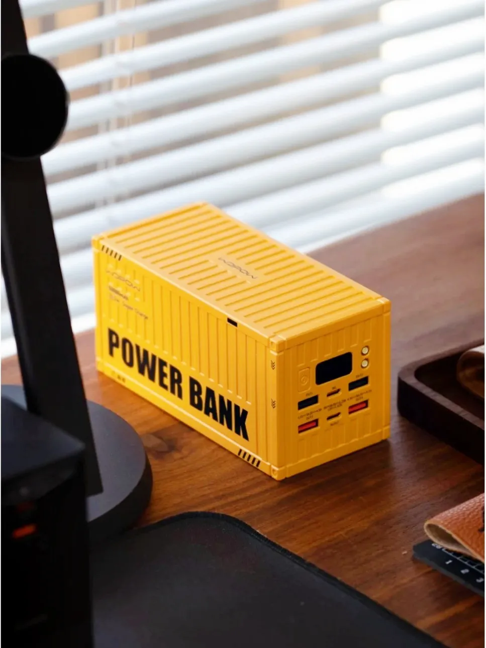 Фото Внешний аккумулятор Wopow Creative Container PD35 50000 мАч с интеллектуальным цифровым дисплеем и быстрой зарядкой 22.5 Вт №5