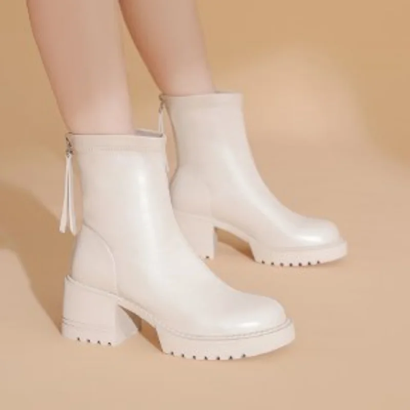 

Новинка 2022, осенне-зимние ботинки челси, женские ботильоны на платформе бежевого и черного цвета, лаконичная обувь на танкетке, ботинки с ба...