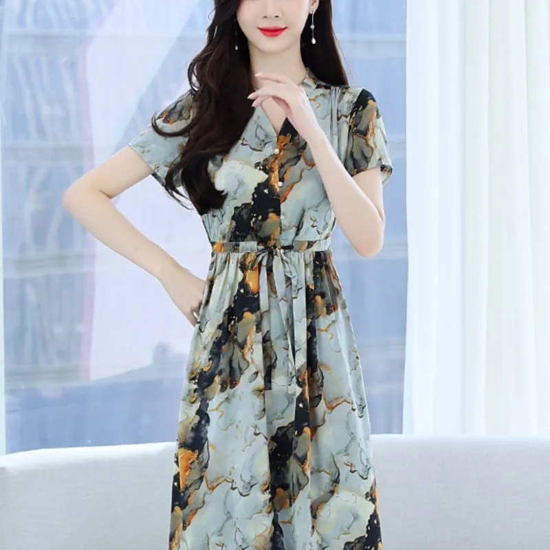 Женское шифоновое платье с V-образным вырезом на пуговицах