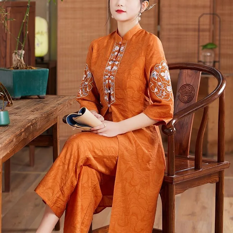 

Retro Style Tang Suit Traditional Chinese Cheongsam Dress With Embroidery Slim Mid-length Top And Wide-leg Pants Two-piece Set