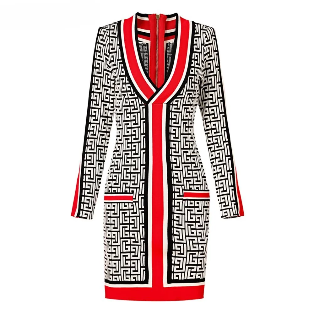 

Женское винтажное трикотажное платье с геометрической вышивкой и глубоким V-образным вырезом