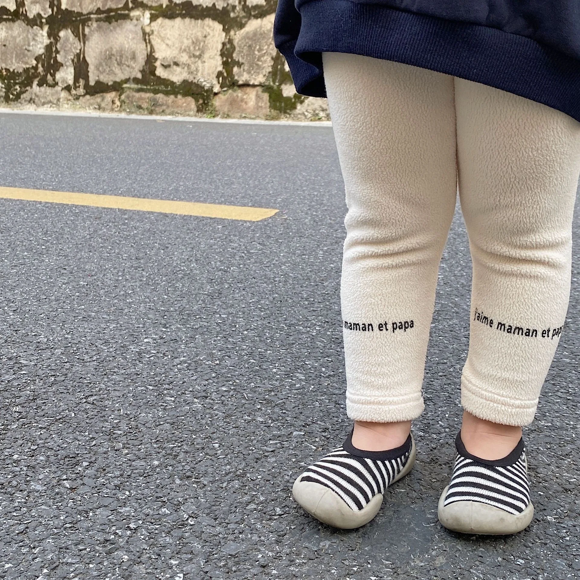 

Winter Autumn Girl Solid Leggings Baby Casual Letter Keep Warm Pants Toddler Girls Simple Cotton Comfortable Trousers