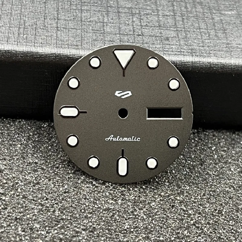 New NH36 dial black with C3 green luminous mechanical watch modified 4R36/4R/6R movement matte grain font 28.5mm  case Date-day