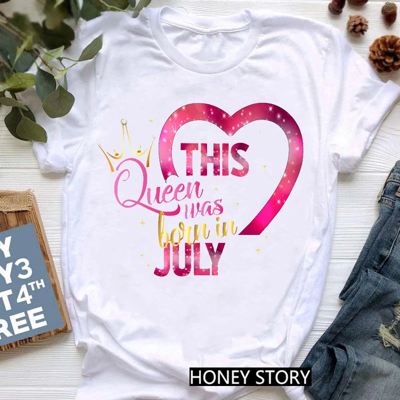 

Женская футболка с коротким рукавом и принтом в виде губ