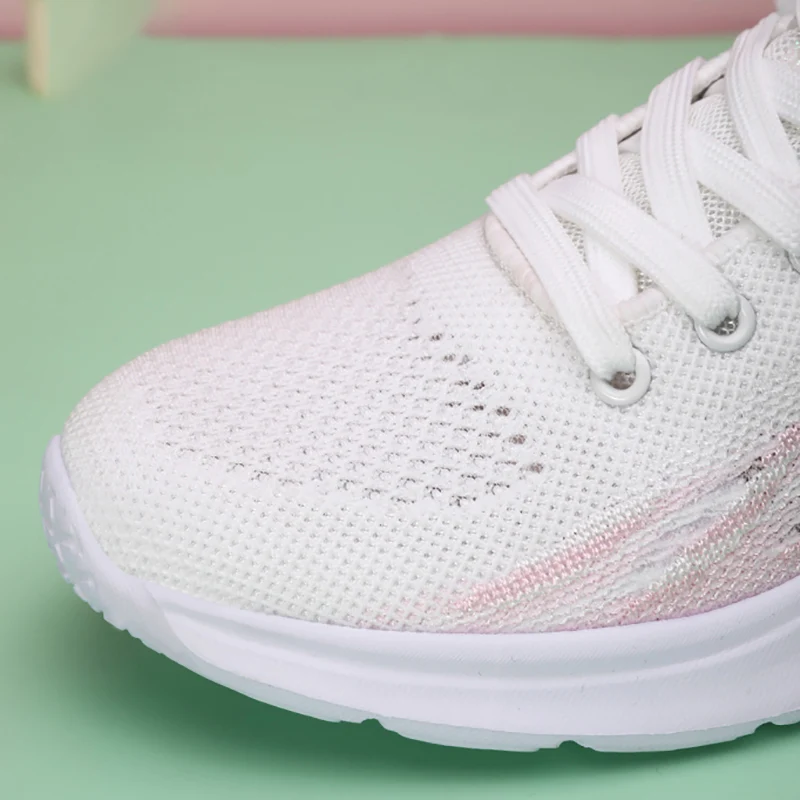 Lightweight Running Shoes Women Breathable Mesh Sports Shoes Anti-slip Female Jogging Fitness Sneakers Outdoor Walking Shoes