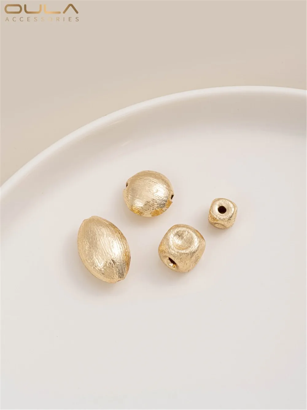 14-каратное золотое покрытие матовая квадратная бусина сплюснутая Mantou овальная