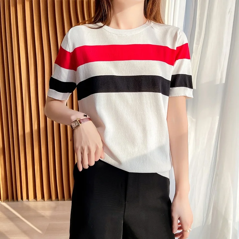 

Женский трикотажный свитер с коротким рукавом и круглым вырезом, в полоску