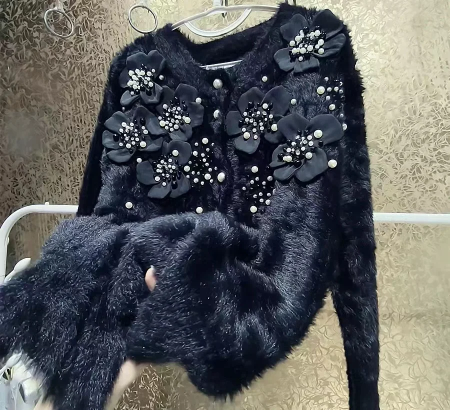 Женский кардиган с бусинами и круглым вырезом черный вязаный из искусственного