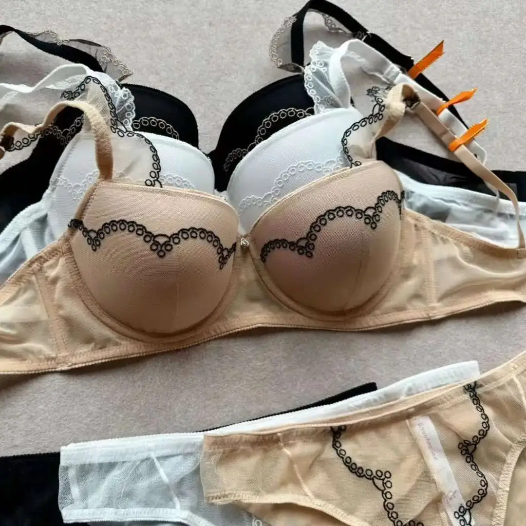 Новинка 5348 комплект с бюстгальтером на косточках кружевное нижнее белье трех