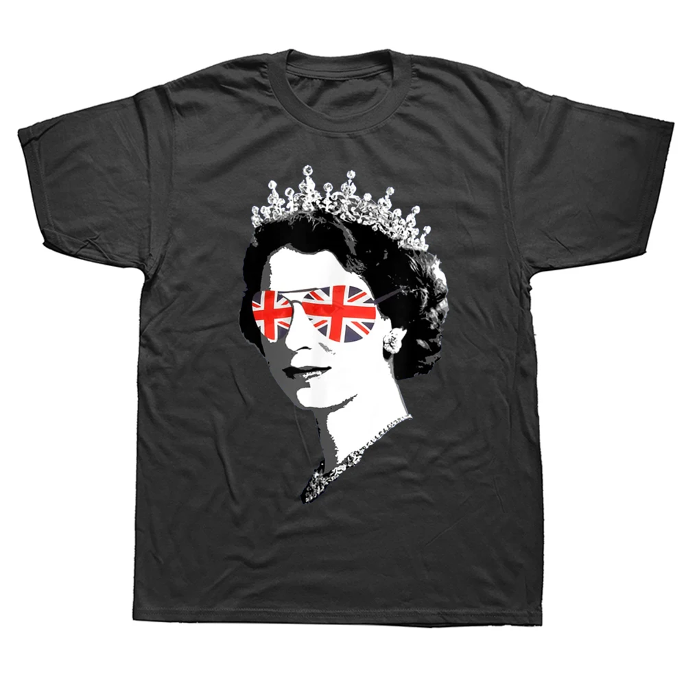 

Elizabeth II Sunglasses British T Shirt Graphic Cotton Streetwear Short Sleeve Birthday Gifts Summer Style T-shirt Mens Clothing