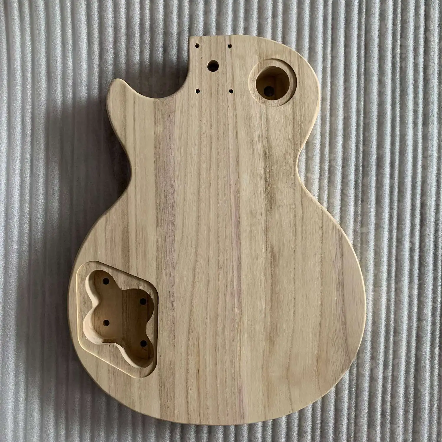 

Unfinished Handcrafted Guitar Body Candlenut Wood Electric Guitar Body Guitar Barrel Replacement Parts