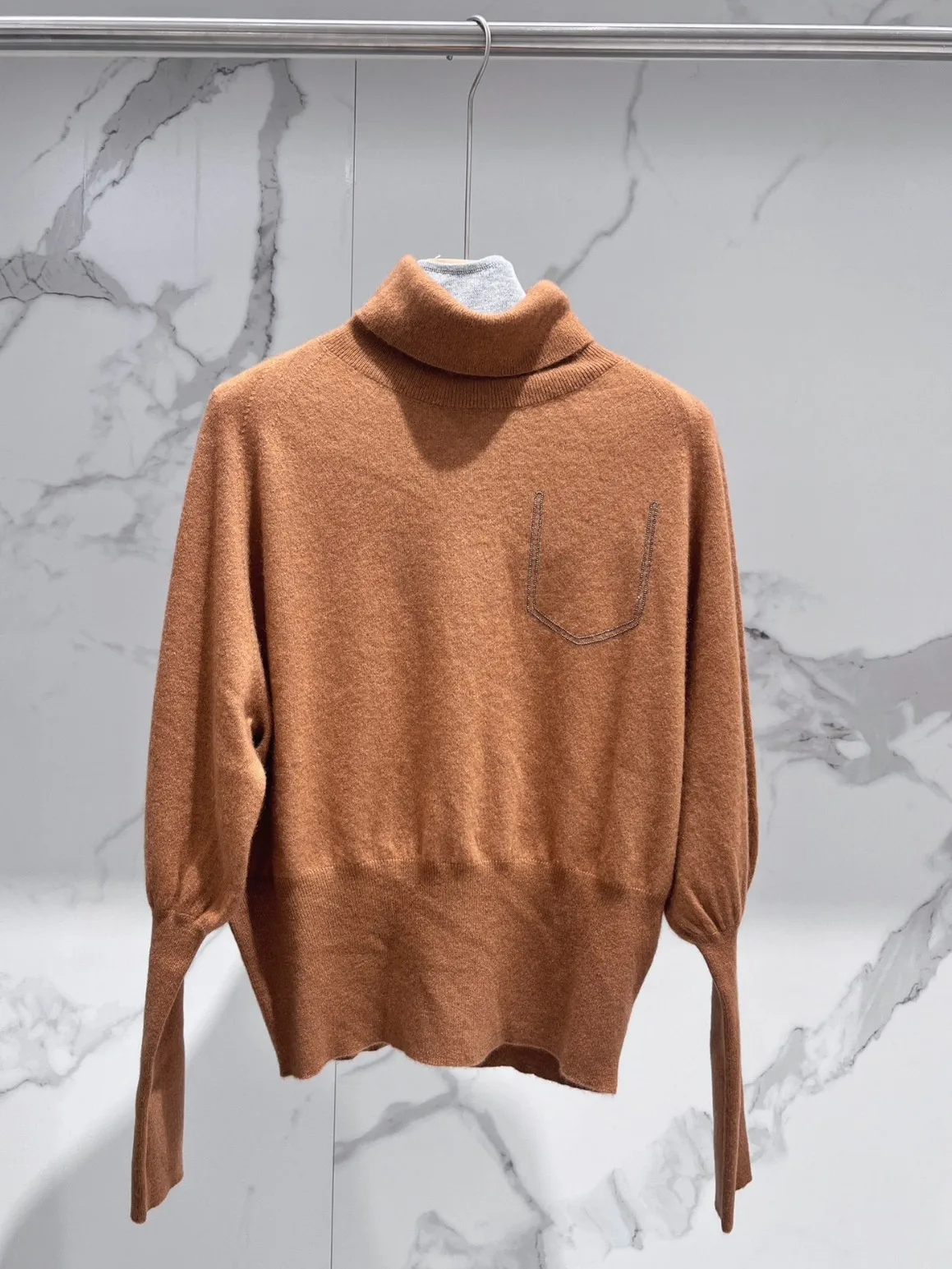 Рисунок 3 - Женский кашемировый свитер с высоким