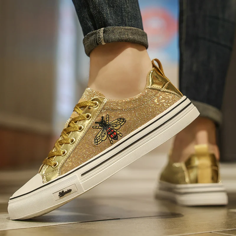 Brand Men Skateboarding Shoes Flat Sneakers Zapatillas Hombre Spring Autumn Male Sport Shoes Rubber Mens Luxury Shoes Man Boots