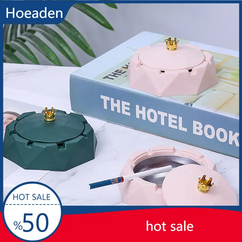 

Crown Top Ashtray for Home Decoration Creative Ashtray Living Room Decor Ash Tray for Bar Restaurant Smoking Accessories