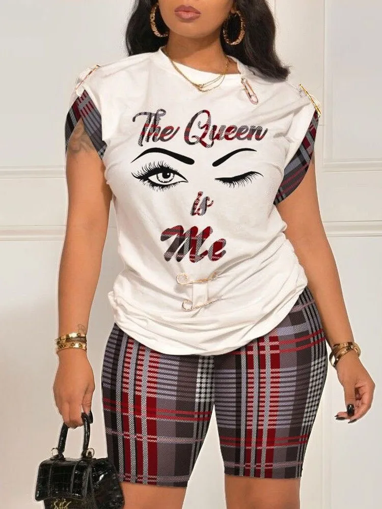 

Женский летний костюм с брошью, Базовая футболка с коротким рукавом и буквенным принтом и шорты для езды на животе, 2023