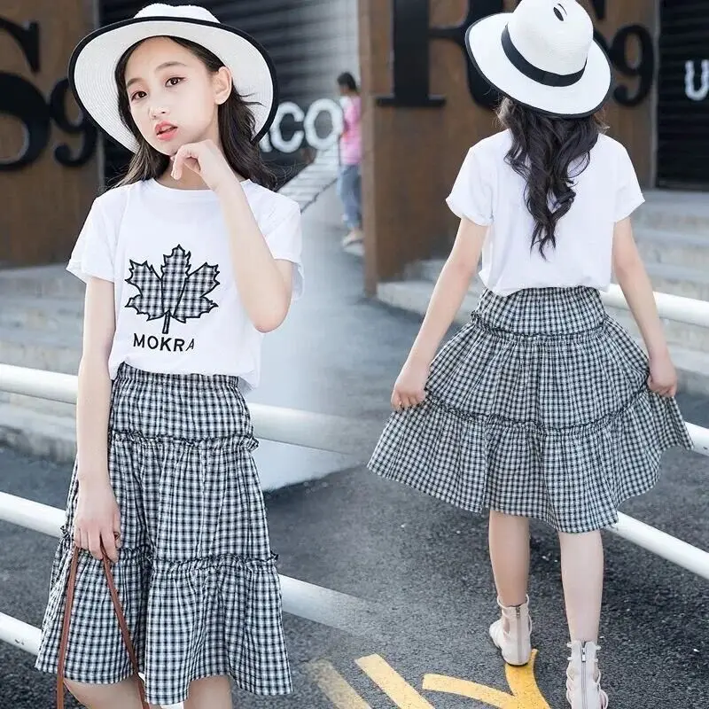 

2023 Girls Summer Sets Fashion Two Piece maple T-Shirt + plaid pleate Skirt Suit Toddler Kids Clothes teenager