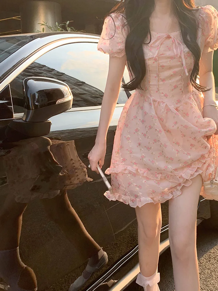 

Элегантное милое платье в стиле французской феи с цветочным рисунком, летние дизайнерские милые Шикарные Платья-мини с бантом сзади и пышными рукавами для вечерние