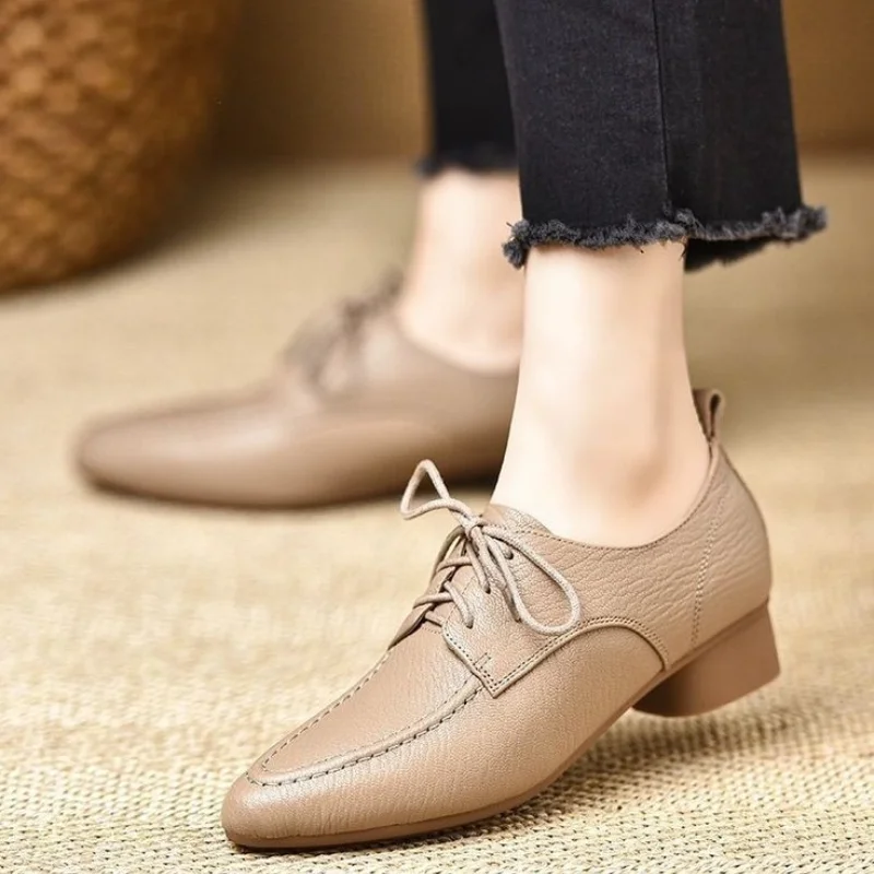 2024 черные офисные женские туфли в стиле ретро большие размеры 43 весенне-летние