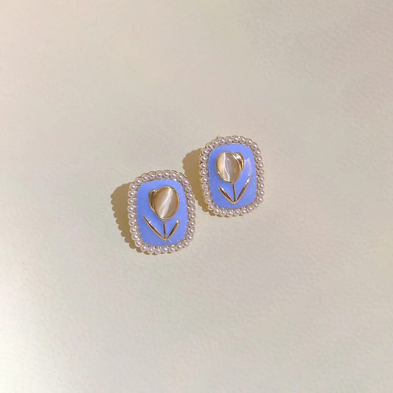 

European and American Women's Resin Flower Pearl Square Stud Earrings Electroplated Earrings