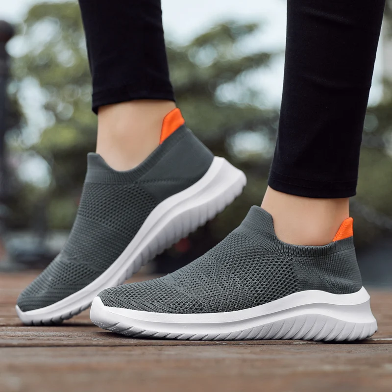 

New Mesh Men Shoes Breathable Couples Sneakers Fashion Knitting Set Foot Lightweight Walking Couples Tenis Shoe Large Size 35~45